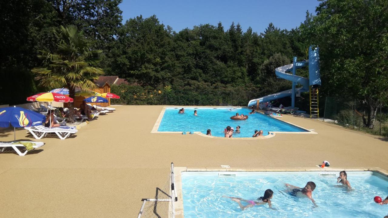 Chauffour-sur-Vell Camping Au Bois Dormant酒店 外观 照片
