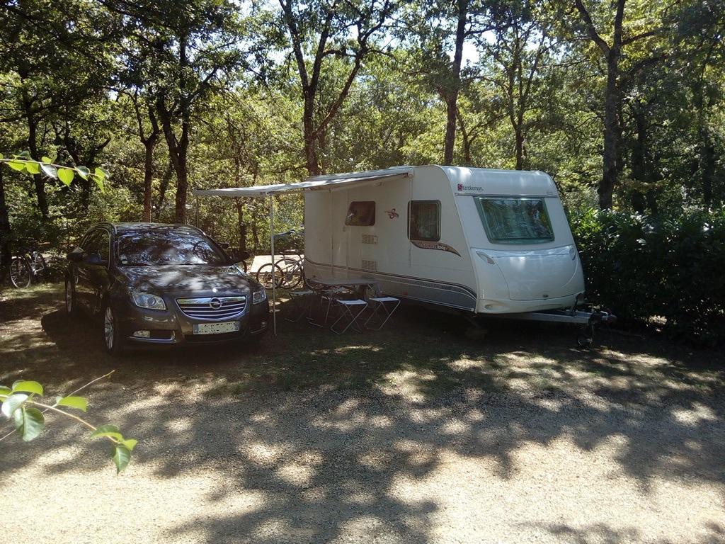 Chauffour-sur-Vell Camping Au Bois Dormant酒店 外观 照片