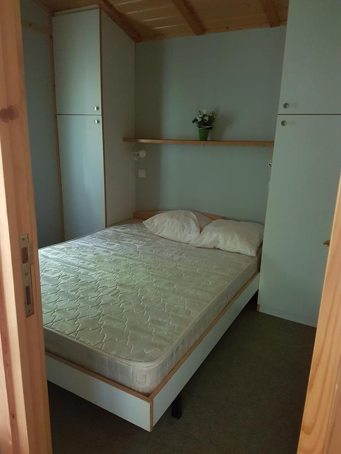 Chauffour-sur-Vell Camping Au Bois Dormant酒店 外观 照片