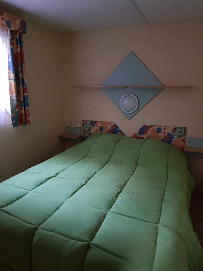 Chauffour-sur-Vell Camping Au Bois Dormant酒店 外观 照片